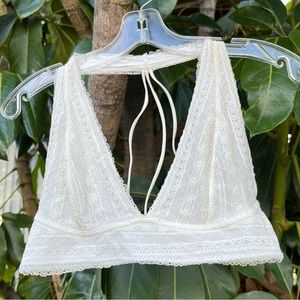 Out from under cream lace bra by urban outfitters.